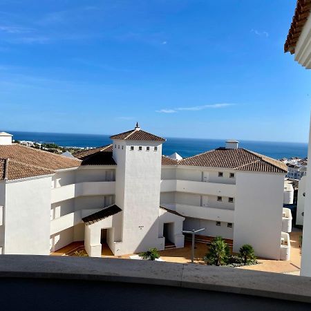 Hill Sea View Apartment Manilva Eksteriør bilde