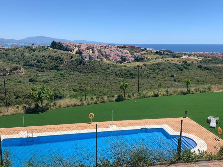 Hill Sea View Apartment Manilva Eksteriør bilde
