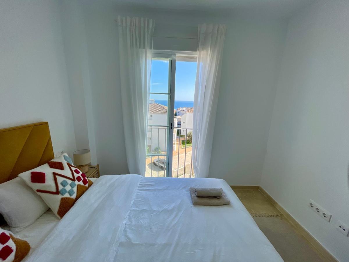 Hill Sea View Apartment Manilva Eksteriør bilde